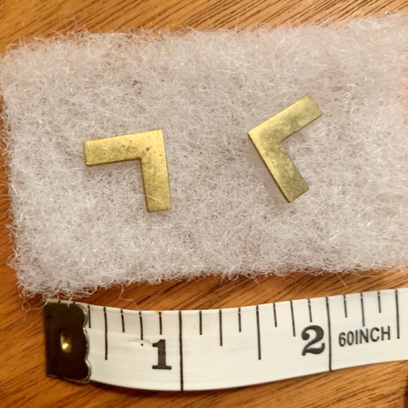 Brass V Studs - Picture 1 of 1